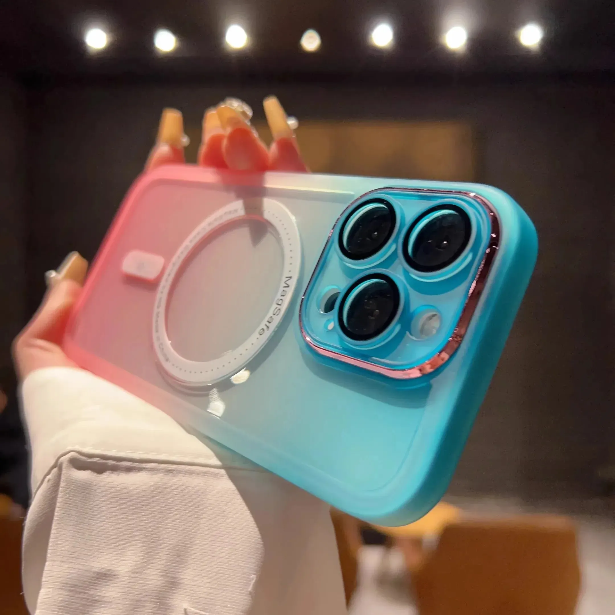 Bicolour silicone Magsafe phone case for iPhone Flexible structure