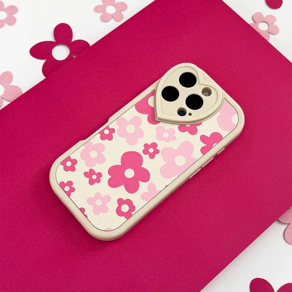 Flower Power Ribbed Heart Camera Phone Case Modern Look