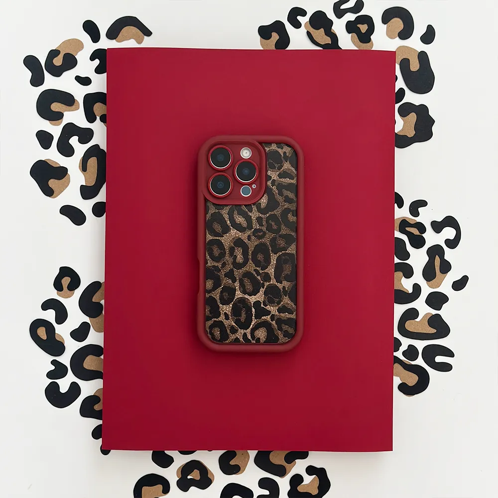 Matte Pattern Carbon Fiber Burgundy Leopard Phone Case