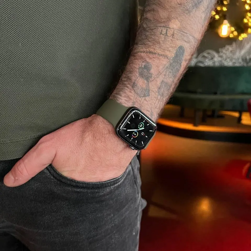 Outdoor Utility Look Breathable Construction Apple Watch Silicone Strap (Army Green)