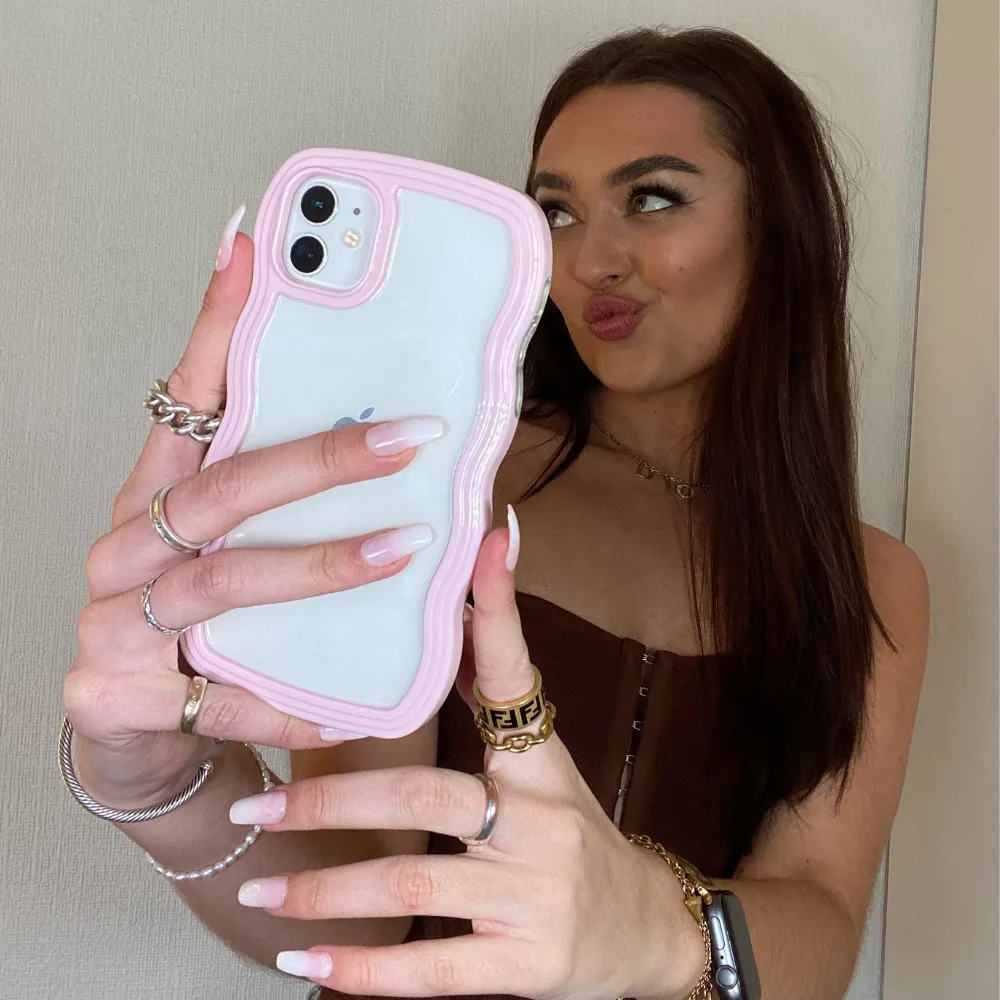 Luxury Build Curvy Phone Case - Pink