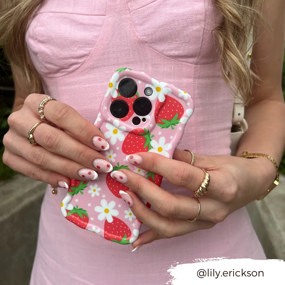 Casual Look Wavy Phone Case - Berry Cute Strawberry