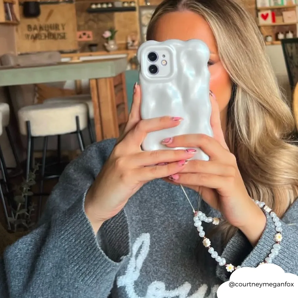 Lightweight texture Rugged Look 3D Pearl Phone Case - White