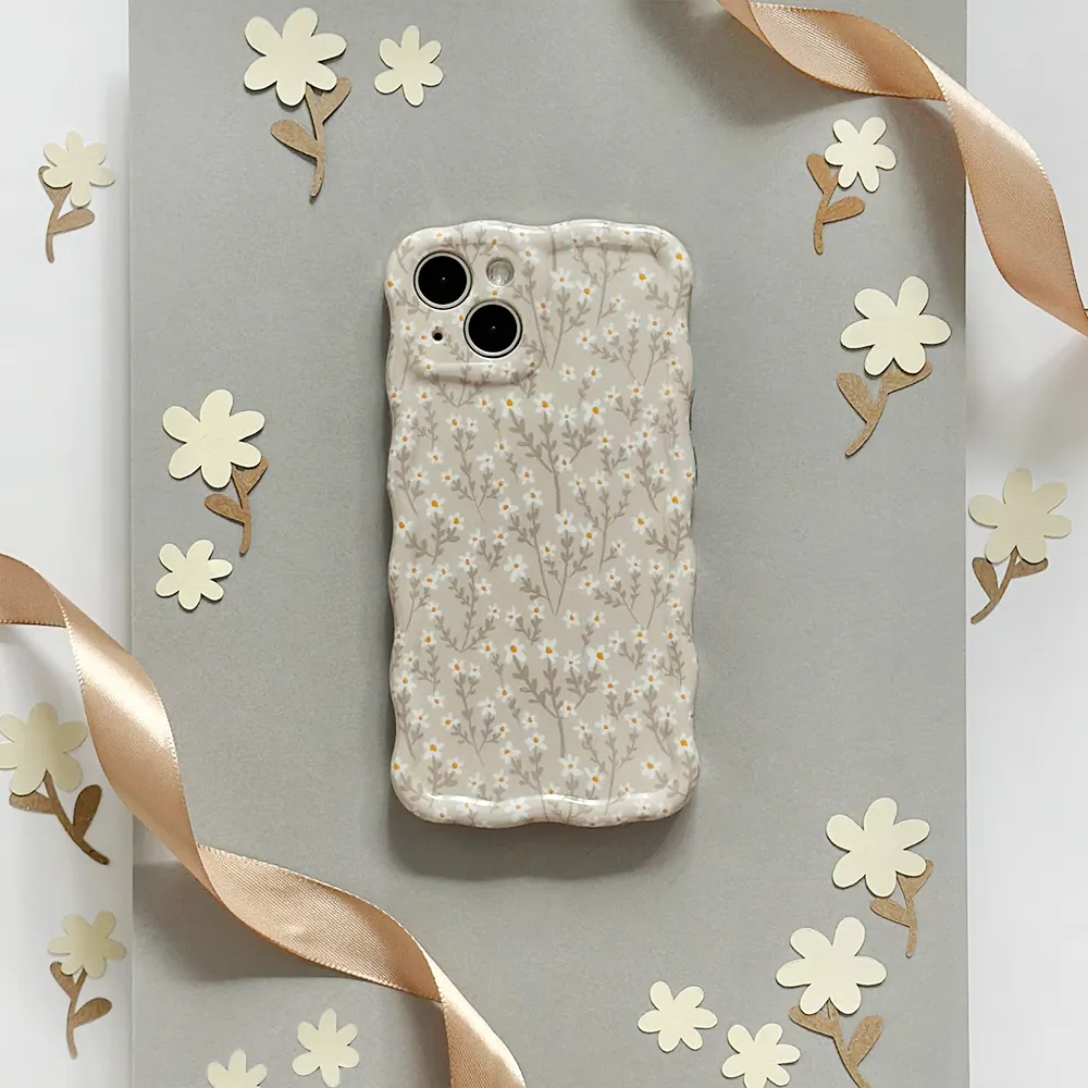 Colorful Pattern Wavy Phone Case - Nude Flowers