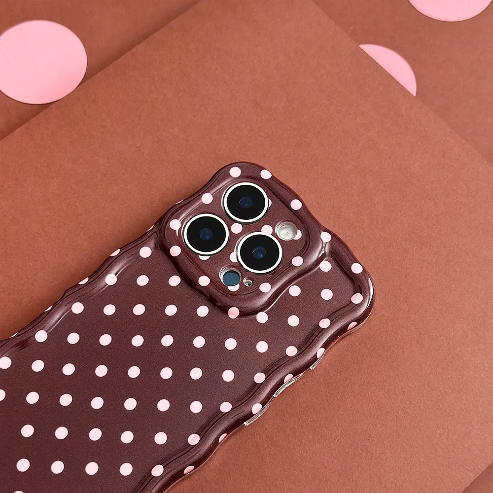 Unique Pattern Slim Fitment Wavy Phone Case - Brown Polka Dot